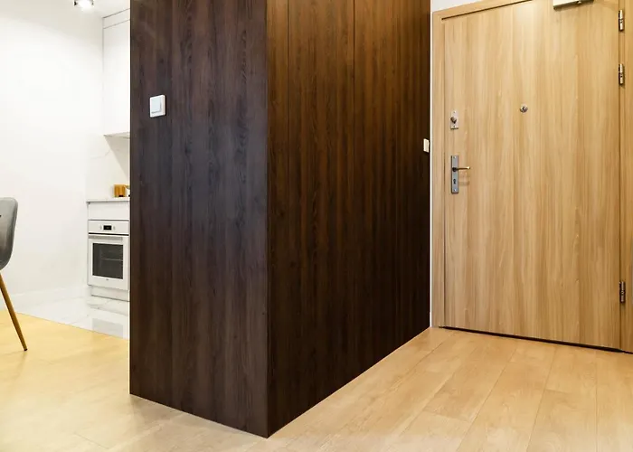 HOUSEHOST Apartment: Miodowa 42/30 Street