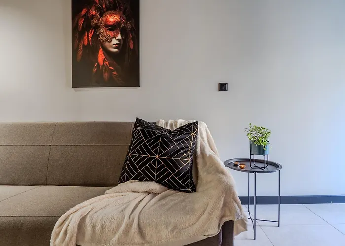 A Charming Loft In The Heart Of Krakow With Free Parking